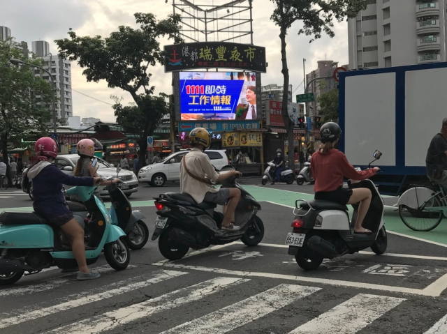 港都瑞豐夜市正入口 高雄最夯夜市
